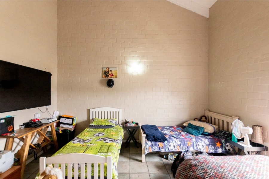 4 Bedroom Property for Sale in Velddrif Western Cape